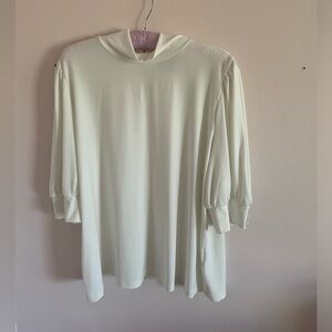 Ryegrass white short sleeve blouse w/feminine details 1X